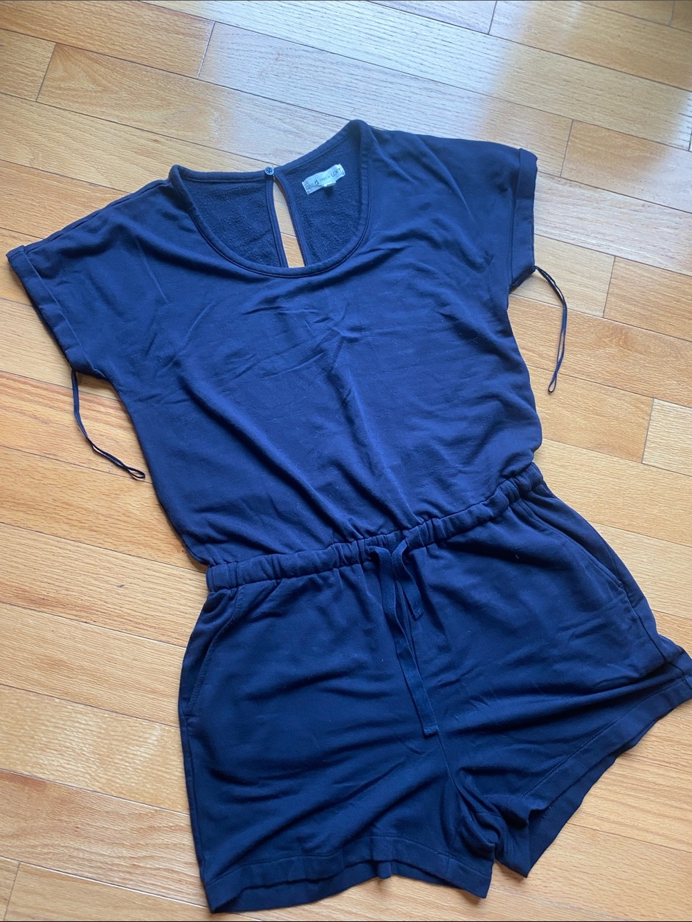 Lou & Grey Navy Short-Sleeve Drawstring Romper SUPER SOFT M